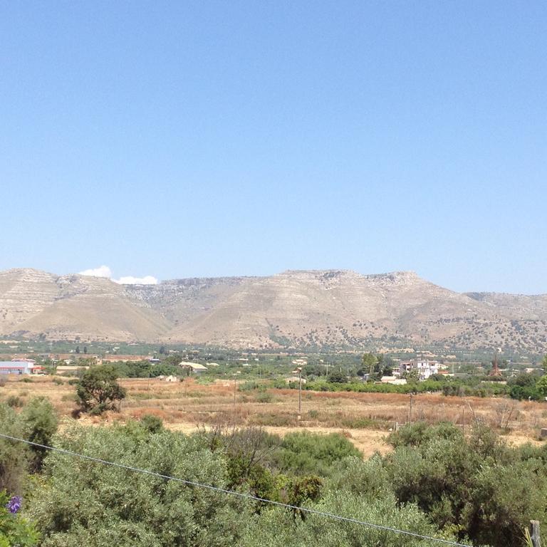 אבולה B&B Villa Eben Ezer מראה חיצוני תמונה