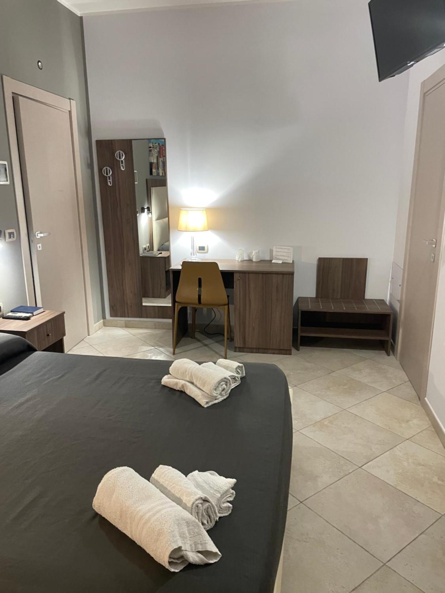 אבולה B&B Villa Eben Ezer מראה חיצוני תמונה