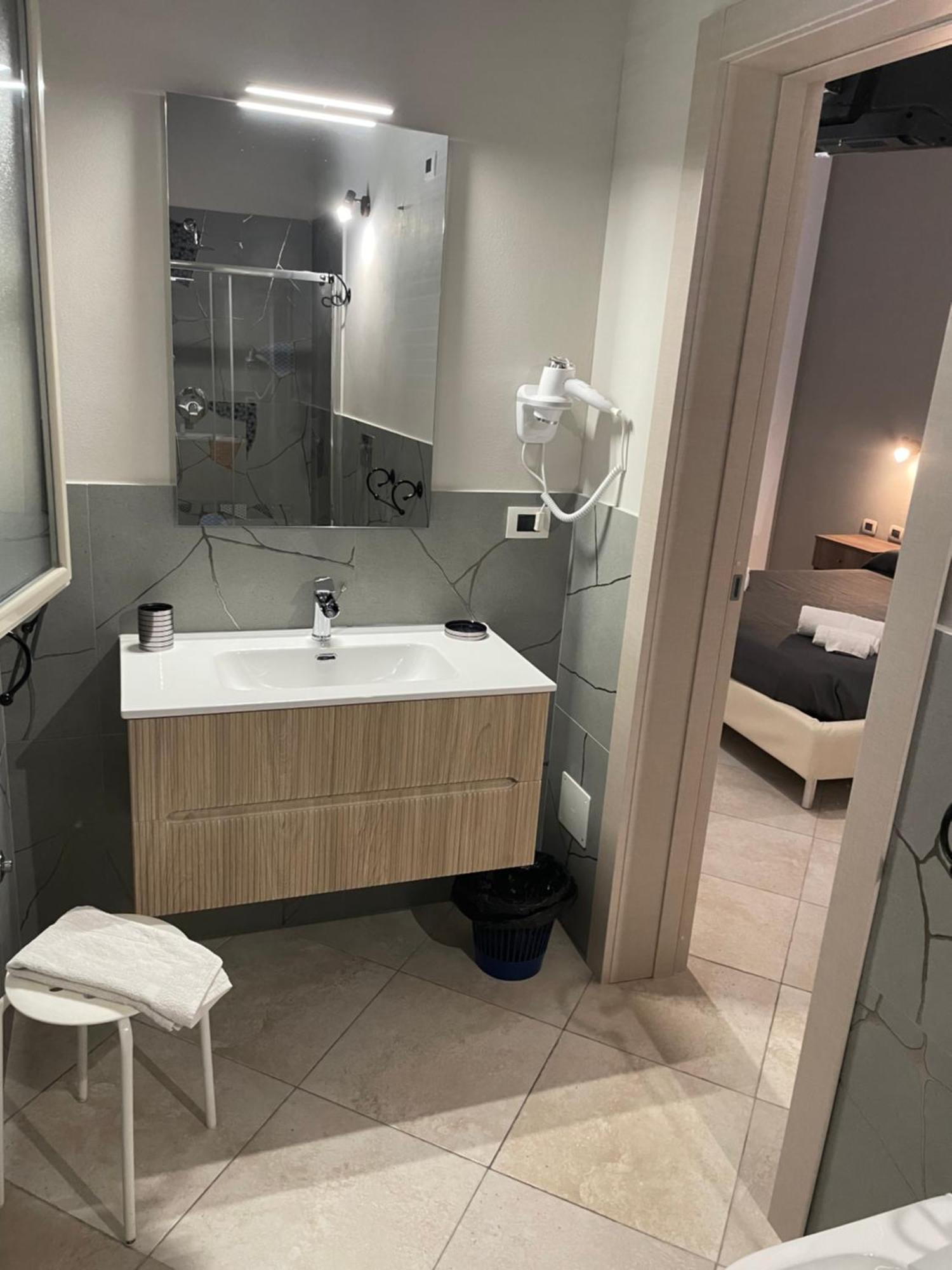 אבולה B&B Villa Eben Ezer מראה חיצוני תמונה
