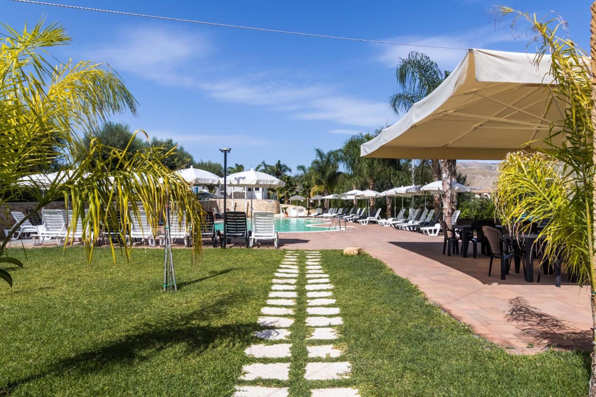 אבולה B&B Villa Eben Ezer מראה חיצוני תמונה