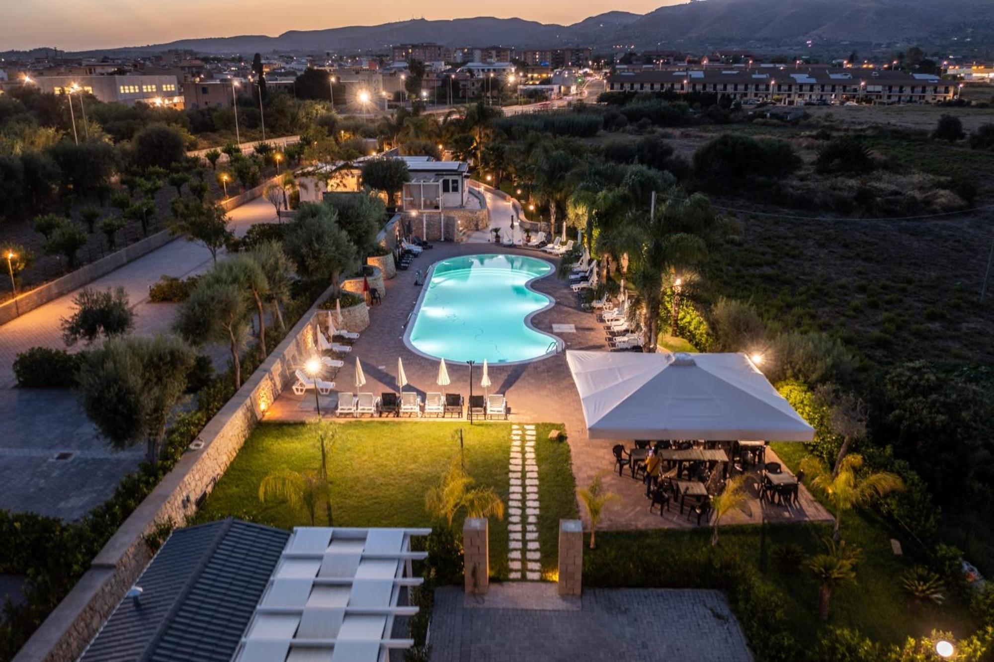אבולה B&B Villa Eben Ezer מראה חיצוני תמונה