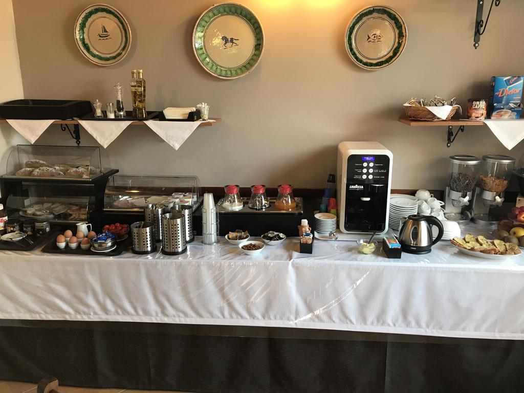 אבולה B&B Villa Eben Ezer מראה חיצוני תמונה