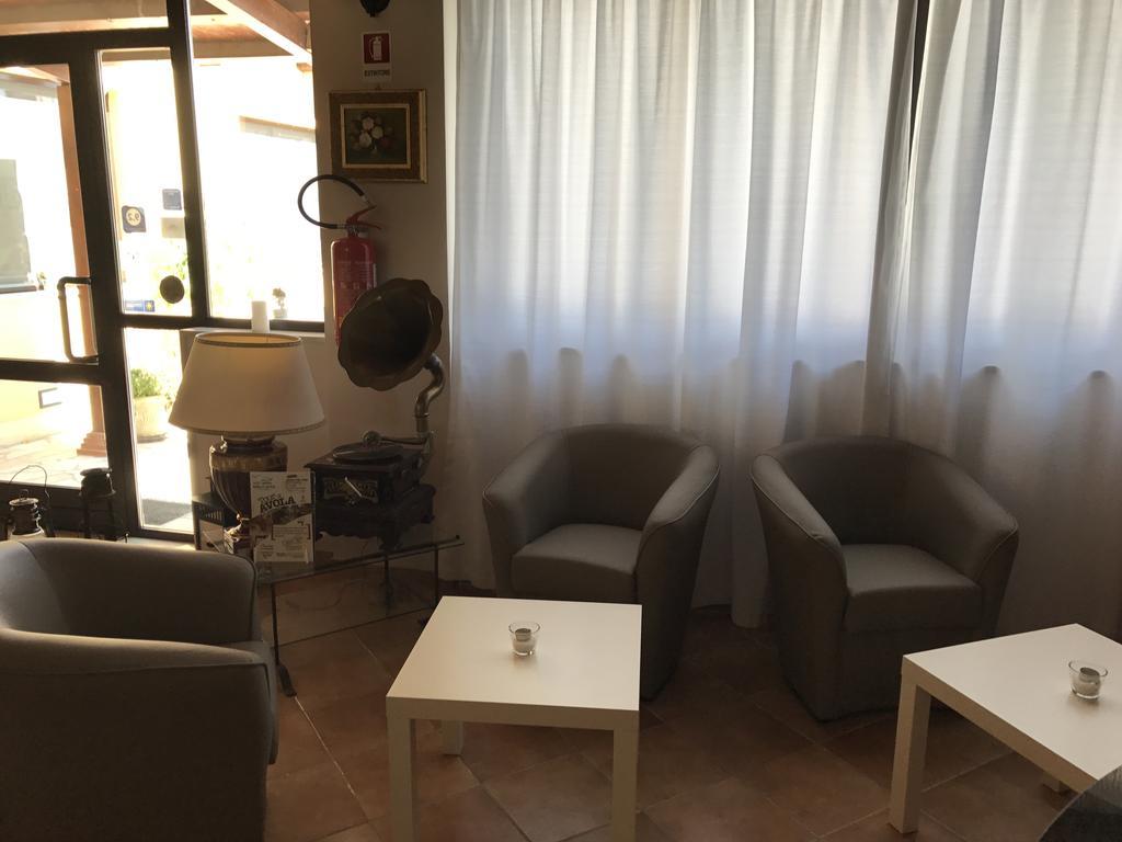 אבולה B&B Villa Eben Ezer מראה חיצוני תמונה