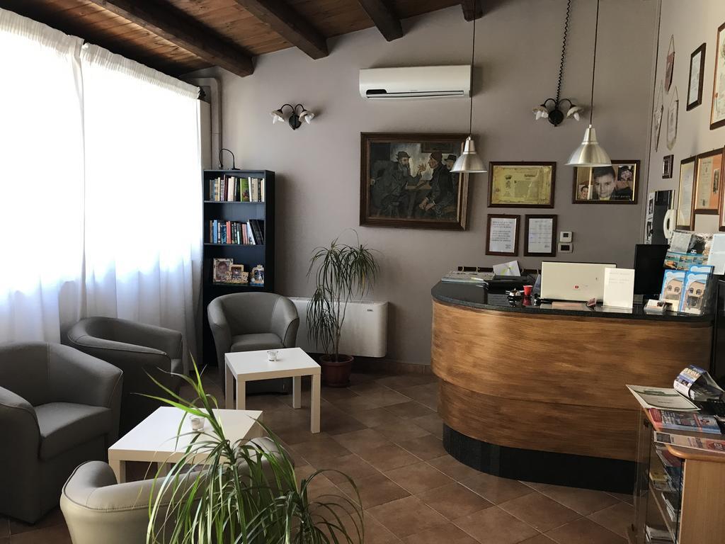 אבולה B&B Villa Eben Ezer מראה חיצוני תמונה