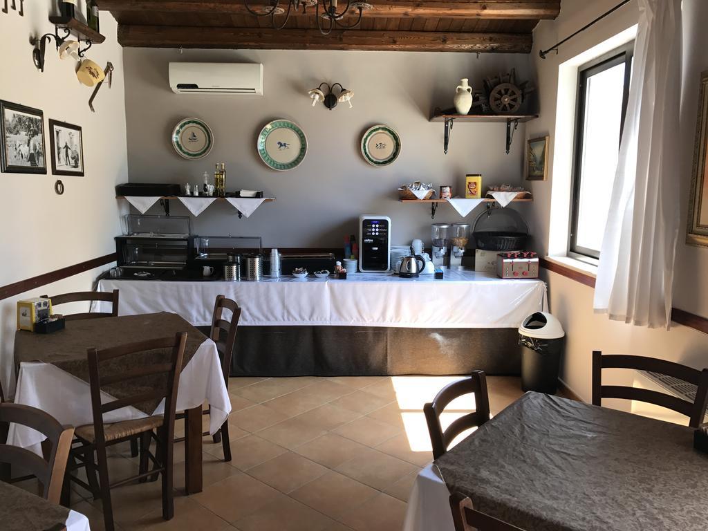 אבולה B&B Villa Eben Ezer מראה חיצוני תמונה