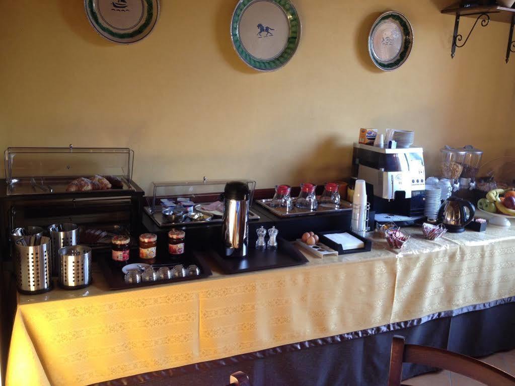 אבולה B&B Villa Eben Ezer מראה חיצוני תמונה