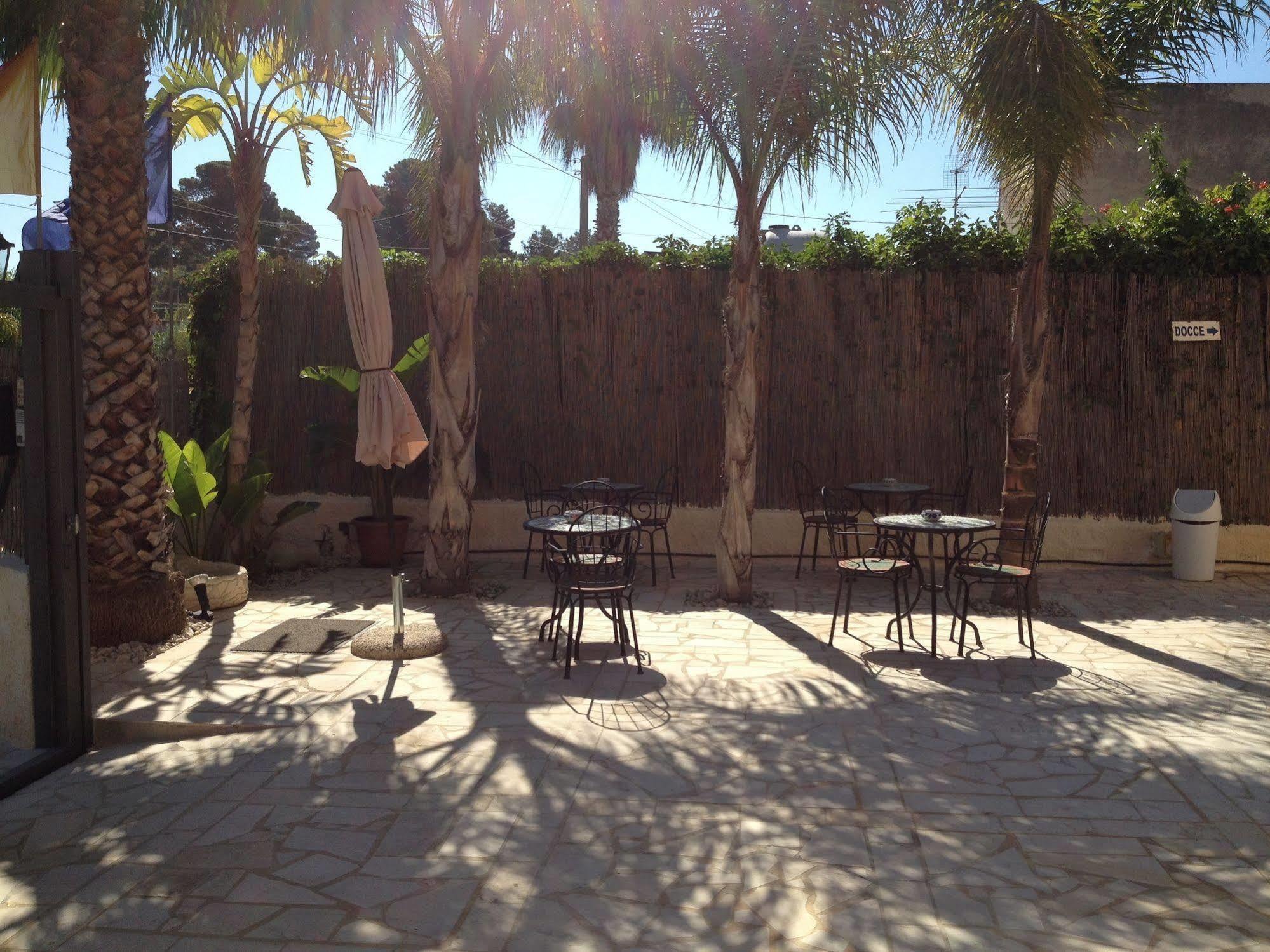 אבולה B&B Villa Eben Ezer מראה חיצוני תמונה