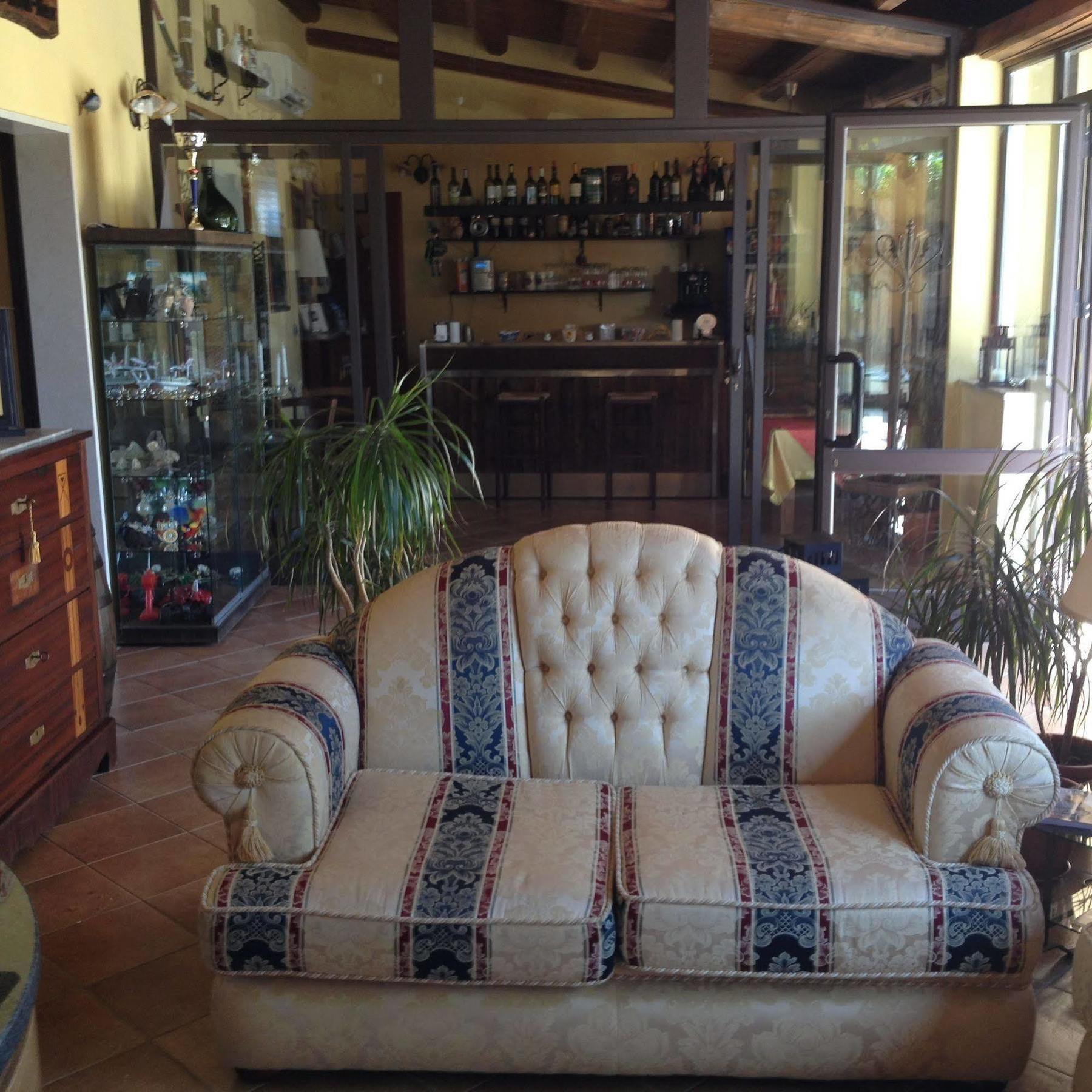 אבולה B&B Villa Eben Ezer מראה חיצוני תמונה
