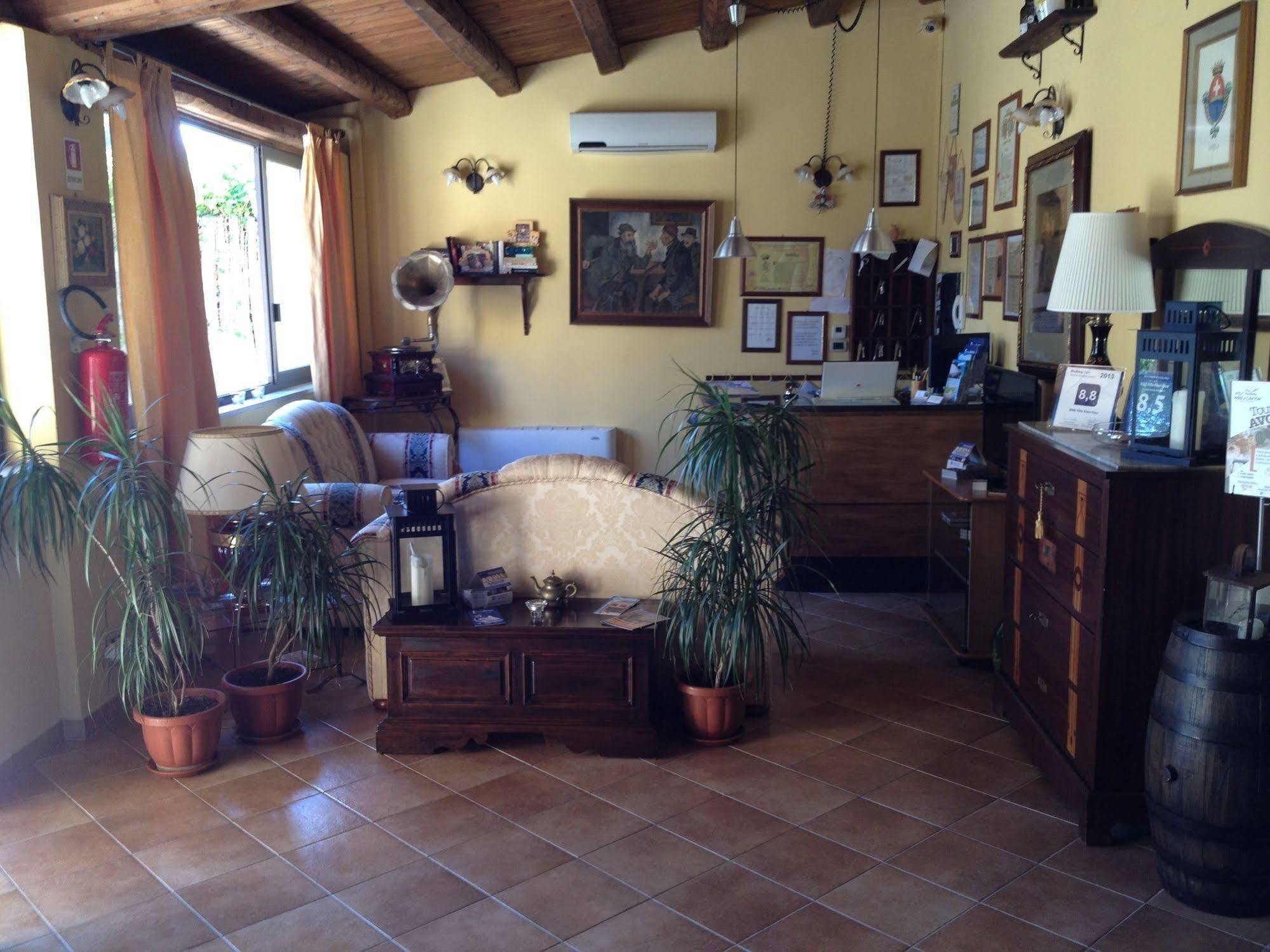 אבולה B&B Villa Eben Ezer מראה חיצוני תמונה