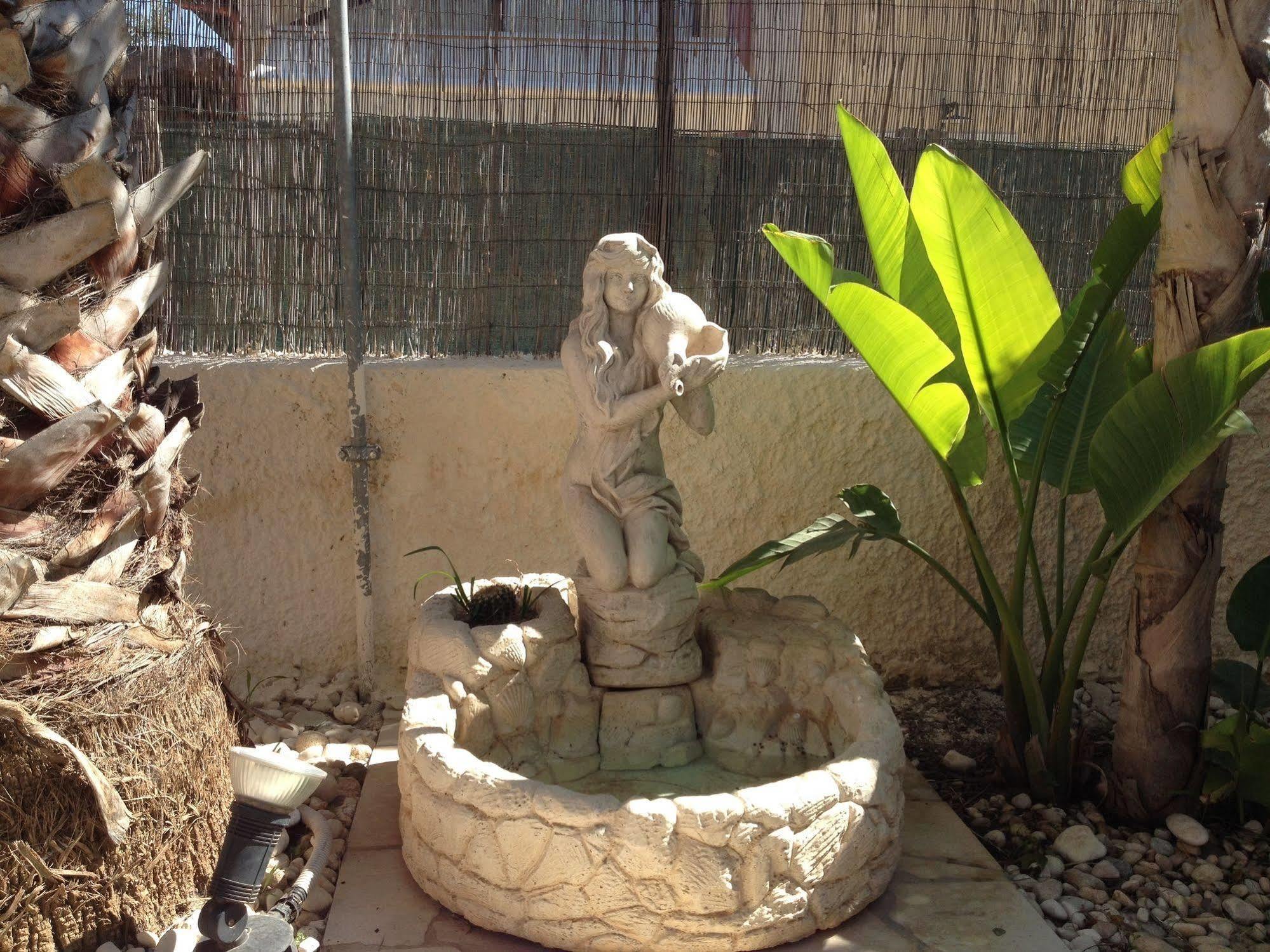אבולה B&B Villa Eben Ezer מראה חיצוני תמונה