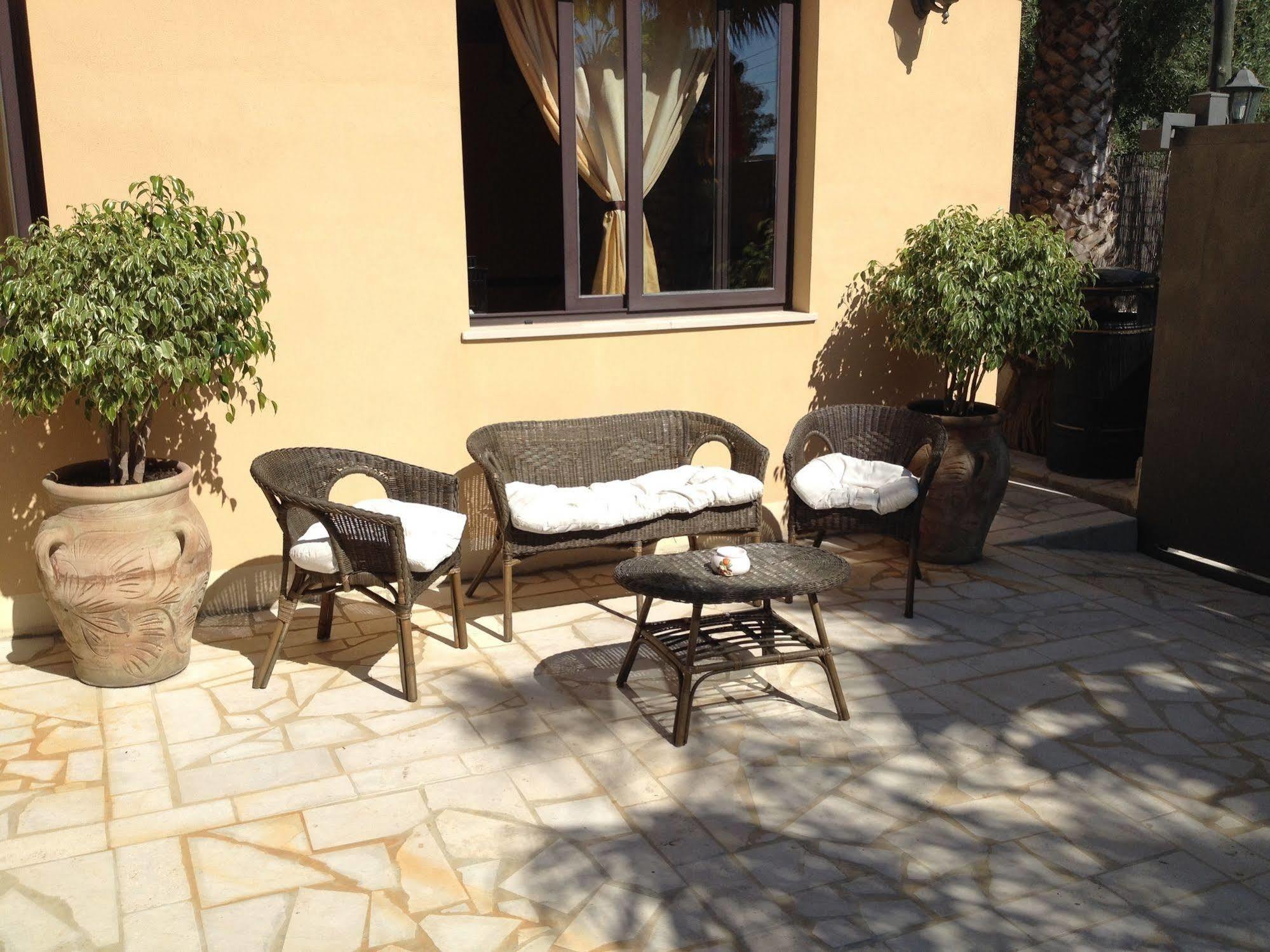 אבולה B&B Villa Eben Ezer מראה חיצוני תמונה