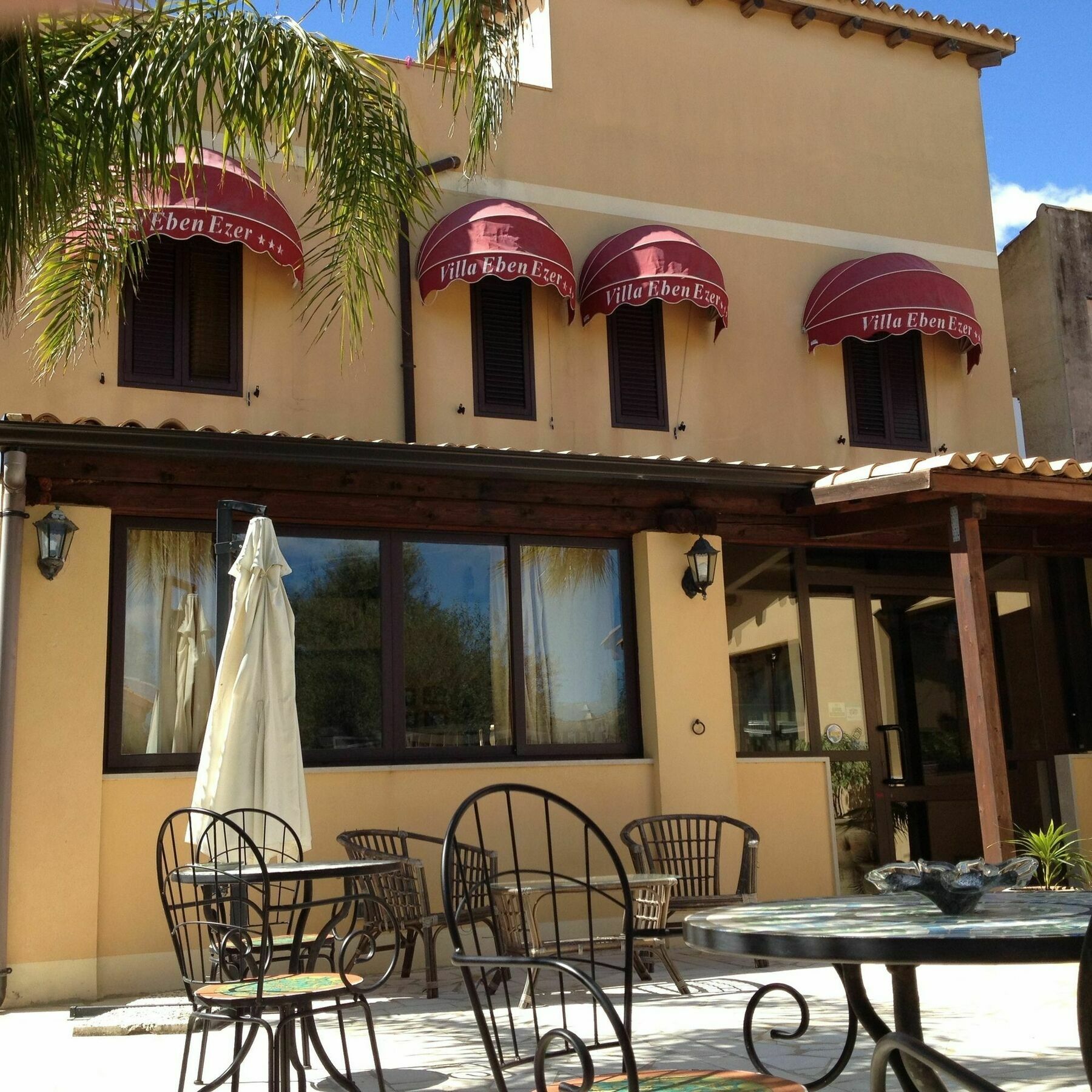 אבולה B&B Villa Eben Ezer מראה חיצוני תמונה